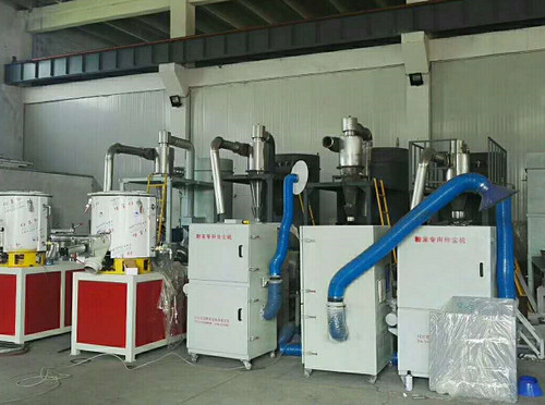 粉末涂料廠的自動(dòng)除塵器， 發(fā)貨到廣東佛山!